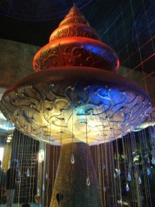 "El árbol del agua", obra invitada del pabellón tailandés.
