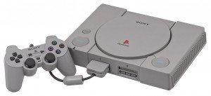 Primer modelo de PlayStation. 