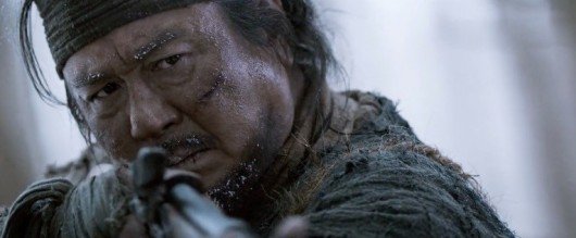 El actor coreano Choi Min-sik unterpreta el experimentado cazador Chun Man-Duk.