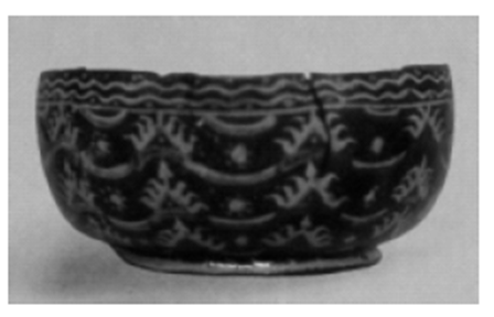 Recipiente de cerámica lacado del Reino de Silla.
